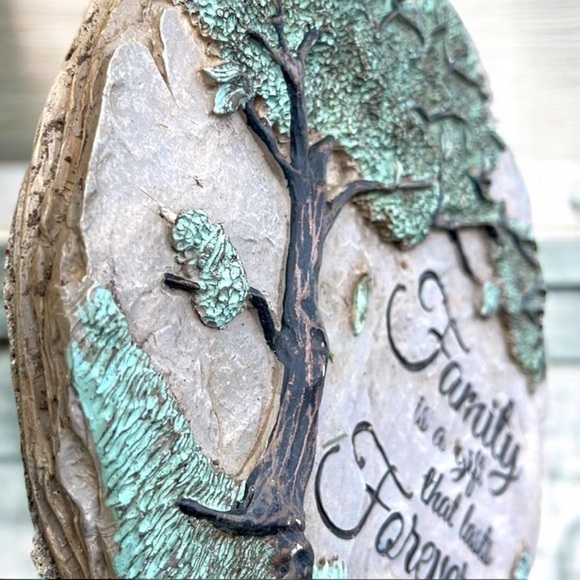 Carson Home Accents Garden Stone-Keynote Collection-“Family Is A Gift Forever” - Picture 11 of 16